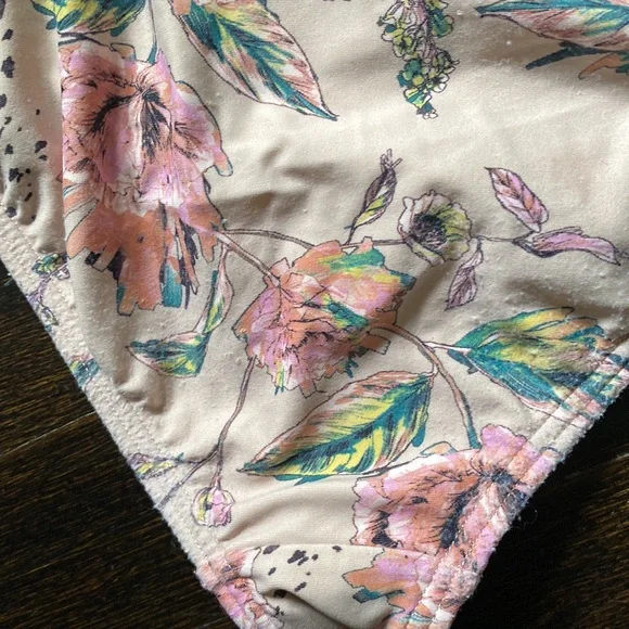 O’Neil bikini - Picture 3 of 4